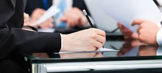 How to become an international lawyer ?